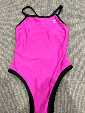 TYR Bright Pink Reversible Woman's One-Piece Swimsuit with Black Trim (~ 32)